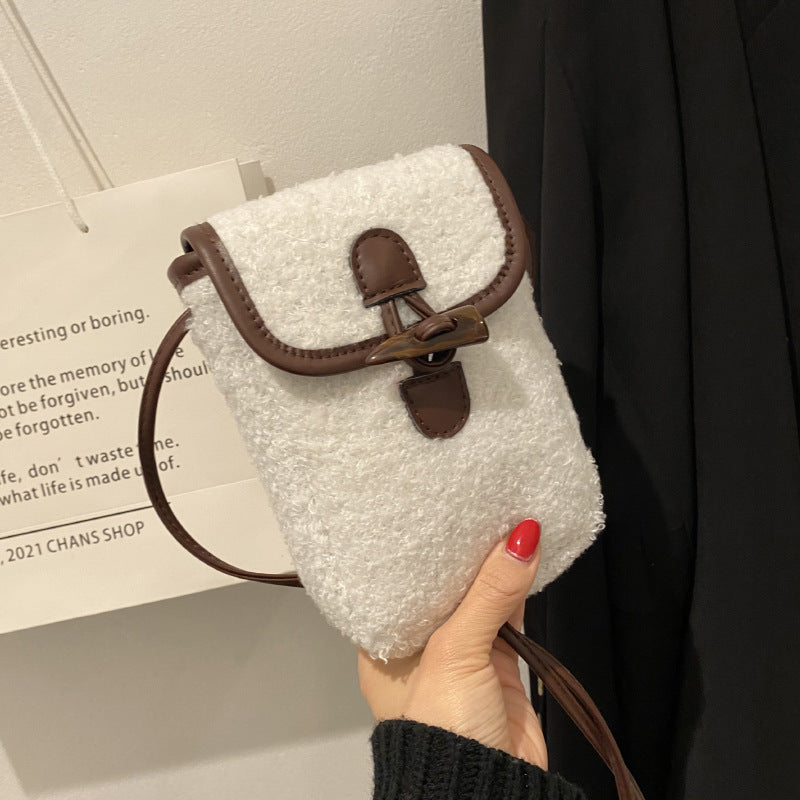 Mini Lamb Plush Crossbody – Soft Designer-Style Shoulder Bag