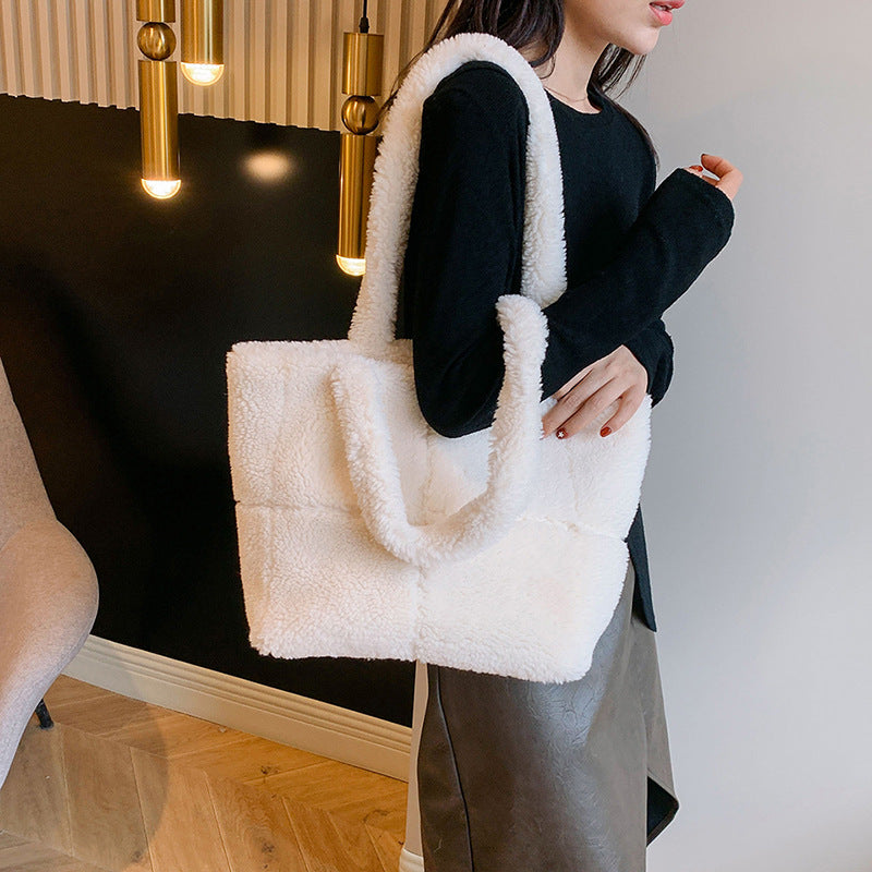 Korean-Style Plaid Wool Plush tote