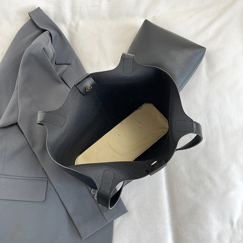 Fashionable & Versatile Commuter Shoulder Bag