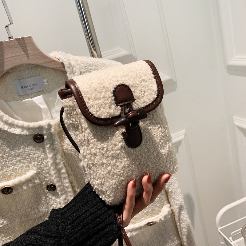 Mini Lamb Plush Crossbody – Soft Designer-Style Shoulder Bag