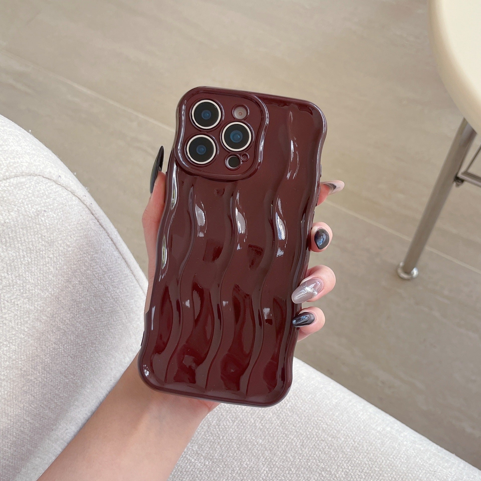 Electroplated 3D Wave Stripe Protective Phone Case (17)