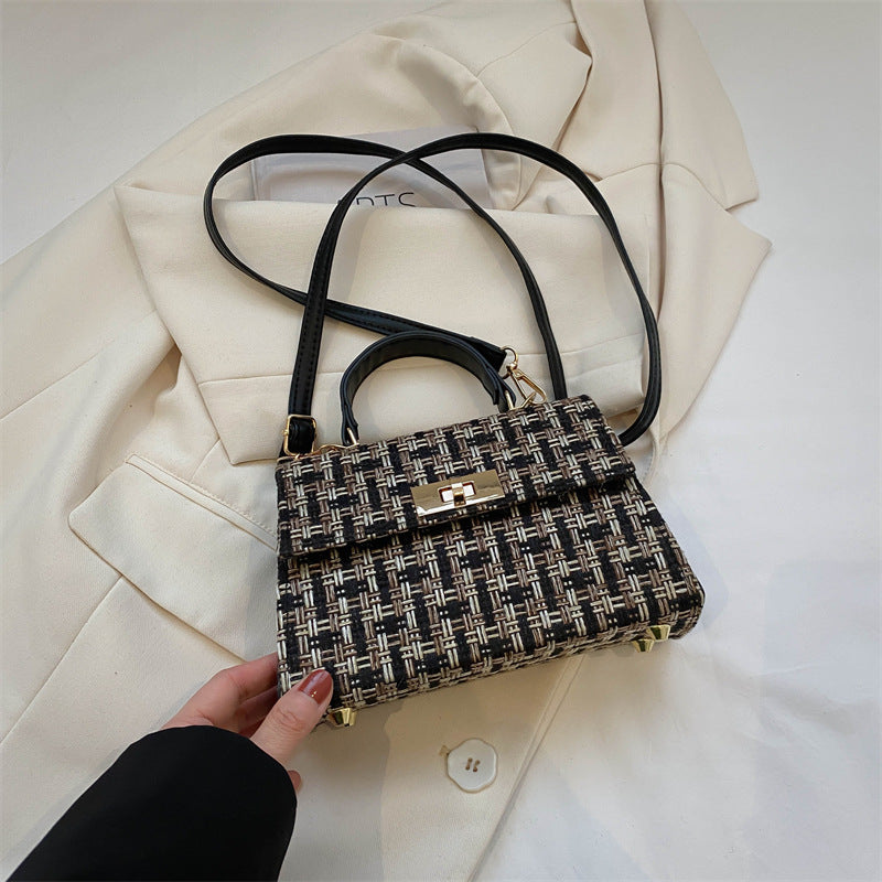 Simple Chic Crossbody Bag