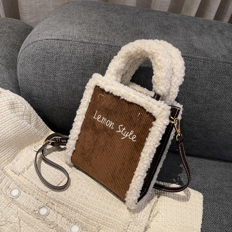 Cute Lamb Fleece Handbag – Soft Plush Messenger Crossbody Bag