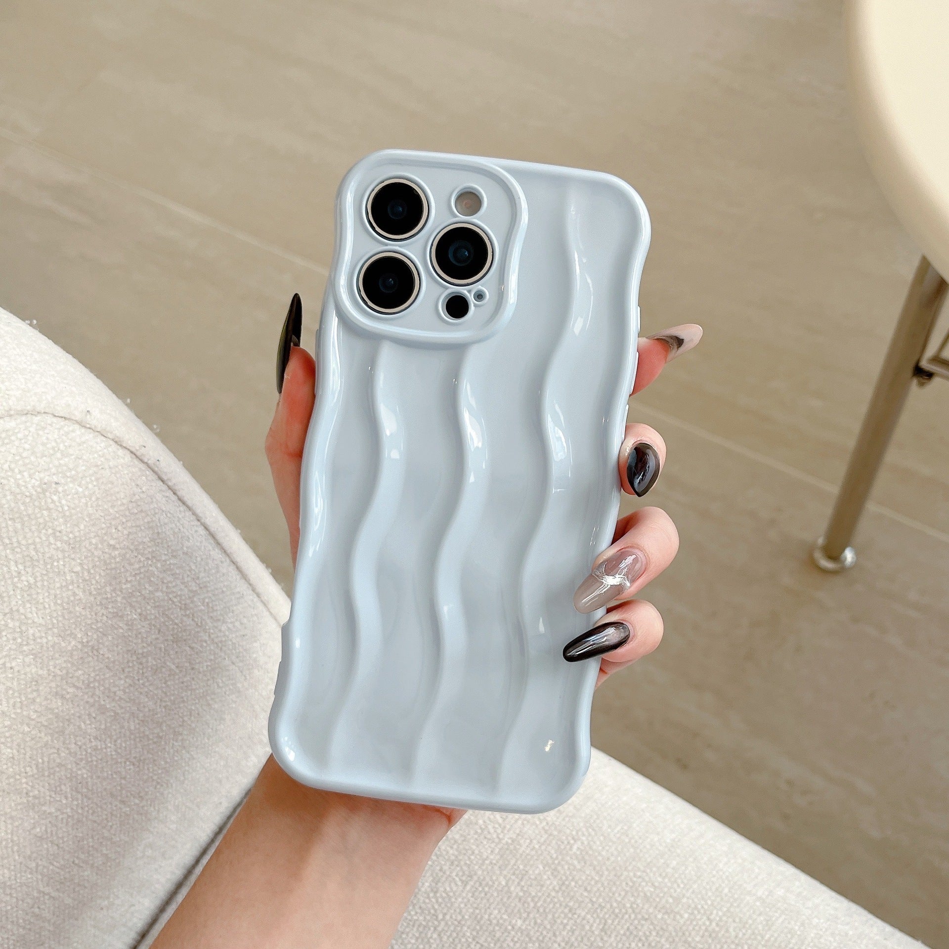 Electroplated 3D Wave Stripe Protective Phone Case (17)